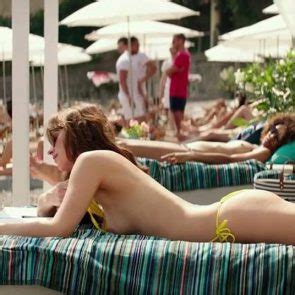 Dakota Johnson Topless Scene In Fifty Shades Freed Movie Scandal Planet
