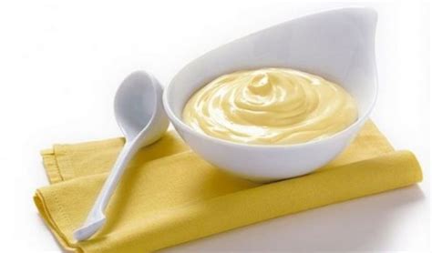 Abbiamo visto come è facile fare la maionese vegana, con pochi e semplici ingredienti. Maionese: ricetta con o senza olio e uova, come prepararla ...
