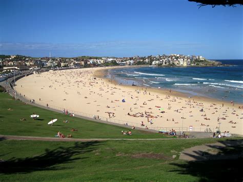 File:Bondi Beach Sydney Australia 7.jpg - Wikimedia Commons