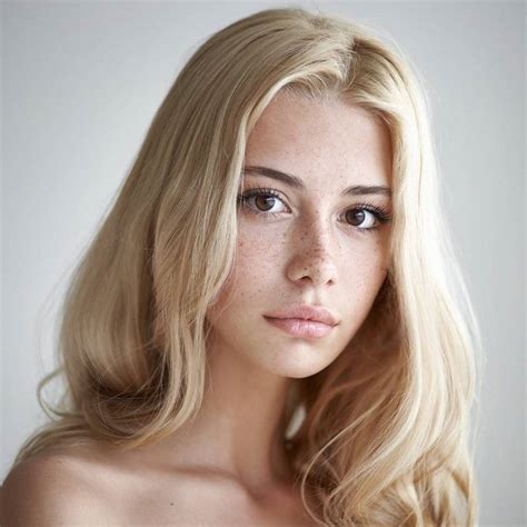 Top Photos Women Blonde Hair Beautiful Blonde Hair Colors For Dirty Honey Dark Blonde