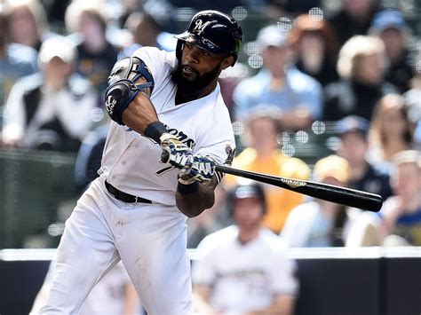 Eric Thames Brewers Home Run Hero Explains His Success Sports Illustrated