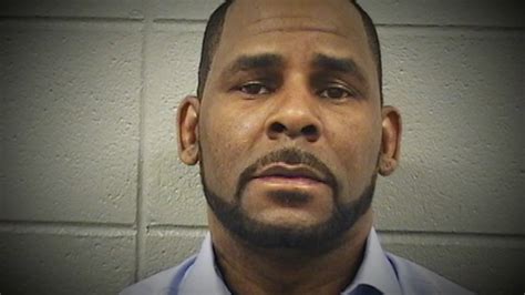 R Kelly Pleads Not Guilty To Superseding Indictment Charges Of Racketeering Bribery Abc30 Fresno