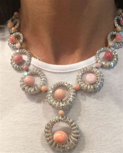 Diamond And Conch Pearl Necklace Saboofinejewels Saboo Bjc Pink