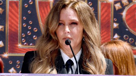 Lisa Marie Presley Reportedly Hospitalized For Cardiac Arrest Cirrkus