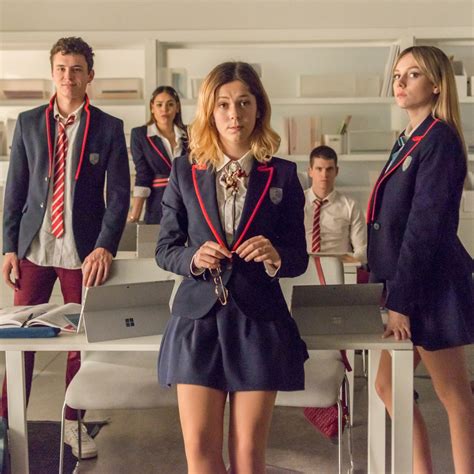 The third season ended with many characters, like carla, graduating from las encinas. Fans of Elite Series Anticipate for Season 4 - Gosschips.com