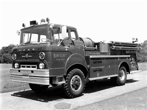 Ford C 850 Super Duty Pumper By Maxim 1965 года выпуска Фото 1 Vercity