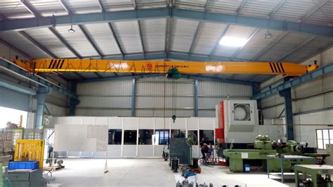 Electric Overhead Traveling Cranes For Industrial At Best Price In