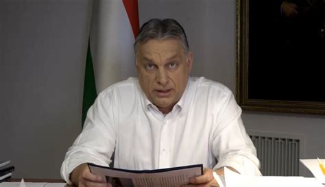 Orbán viktor azt is hangsúlyozta, hogy rehabilitálni kell a családról való gondolkodást, helyre kell állítani a többgenerációs családi gondolkodási modellt magyarországon. Orbán Viktor bejelentése: éjjeli kijárási korlátozás jön ...