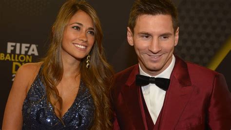 Noticias De Famosos Confirmado Leo Messi Y Antonella Roccuzzo Se Casarán El Año Que Viene En
