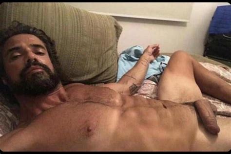 Provocative Wave For Men Argentinian Actor Luciano Castro Naked