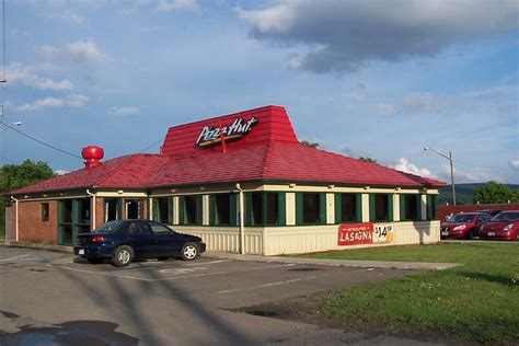 Hoser hut bar & grill. Pizza Hut, Norwich, New York | Flickr - Photo Sharing!