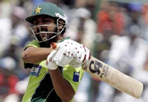 Top 10 Greatest Pakistani Odi Batsmen Of All Time Cricmatez