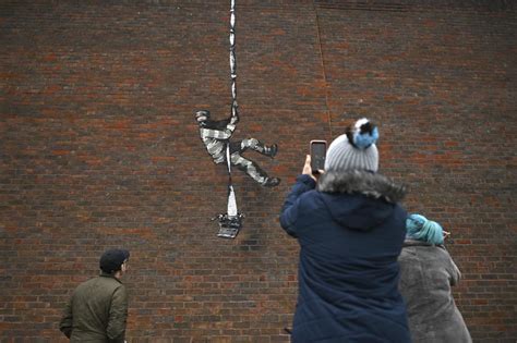 Video Banksy Revendique Une Nouvelle œuvre Dart Metrotime