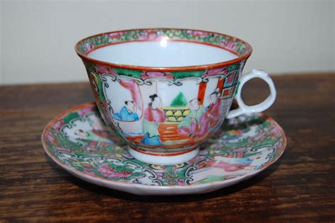 Chinese Rose Medallion Import Porcelain Teacup 19th Century Tea Cups
