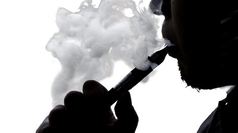 Pa Lawmakers Target Indoor Smoking Vaping With Worker Protection Bill Weny News