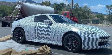 2022 Nissan 400z Prototype Spotted With New Grille Design Autoevolution
