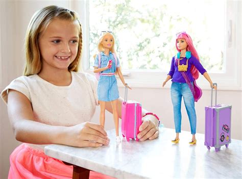 Barbie Viajera Piletas And Juguetes