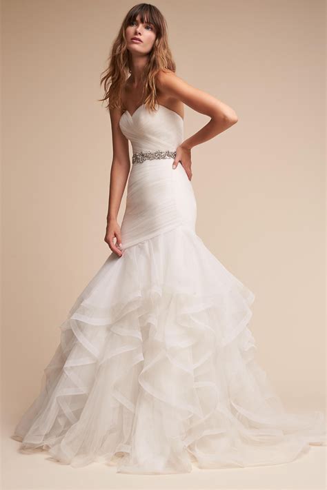 Top wedding dress trends for 2020. '80s-inspired wedding dresses for the vintage bride ...