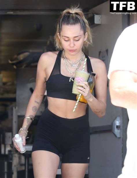 Miley Cyrus Naked Sexy Pics What S Fappened