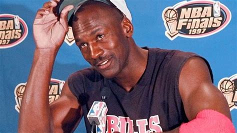 Theres More To The Michael Jordan Pizza Story Than The Last Dance Showed