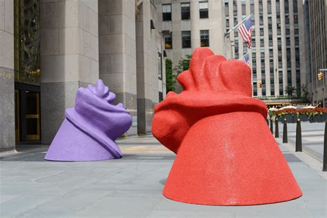 Frieze Sculptures At Rockefeller Center Nyc — Average Socialite