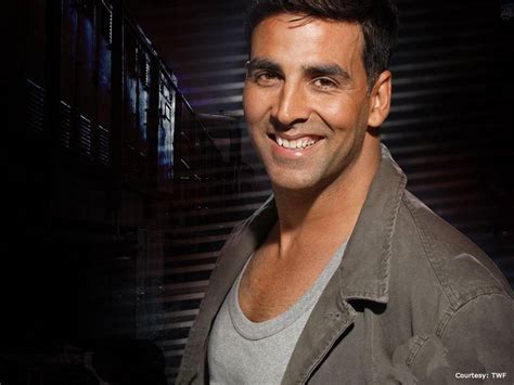 Indian Film Actor Akshay Kumar Very Famous And Sexy Actor