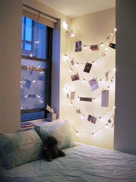 Use tape or tacks to secure the lights to the wall. How You Can Use String Lights To Make Your Bedroom Look Dreamy