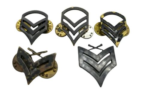 Lot Of 5 Vintagev Us Army Sergeant Black Metal Army Military Rank Pins