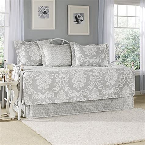 Daybeds don't look like it, but they are actually an odd size. Daybed Bedding Sets: Amazon.com