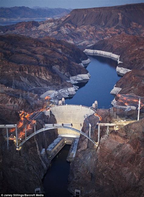 Hoover Dam Bridge Images Of Construction Work Daily Mail Online