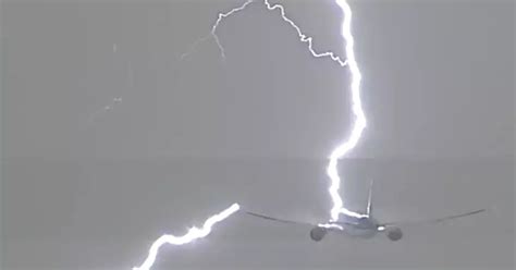 Terrifying Moment Huge Lightning Bolt Passes Straight Through Plane As
