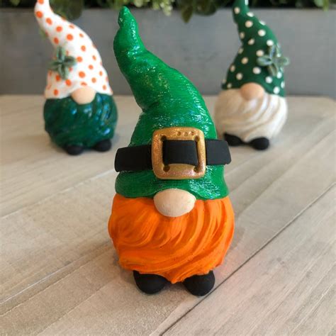 St Patricks Day Gnomes Set Of 3 Leprechan Tiered Tray Etsy In 2021