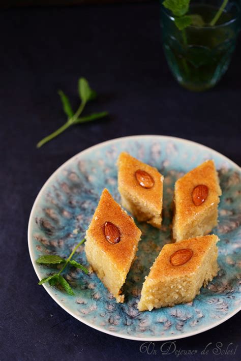 Namoura gâteau libanais de semoule à la fleur d oranger ou à la rose