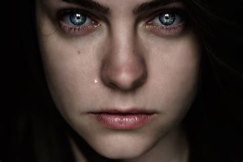 Tears Women Looking At Viewer Model Face Sad Closeup Black Background Portrait