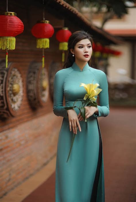 Vietnamese Ao Dai For Women Flowers Ao Dai Vietnam Vietnamese