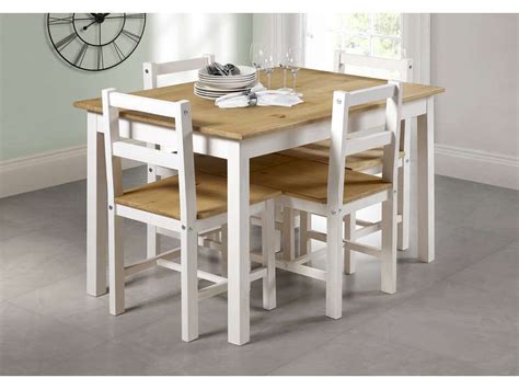 Même si la cuisine n'est pas très grande, plus question de se priver d'un coin repas ! Ensemble table + 4 chaises de cuisine en pin massif MADRID ...