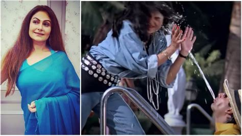 Ayesha Jhulka On Why She Allowed Akshay Kumar To Spit Water On Her Face