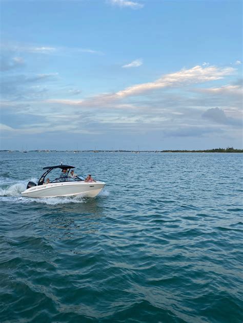 Aquaholics Charters Key West