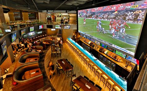 Looking to find great sports bars in boston? The Largest Sports Bar Screens in America | Because There ...