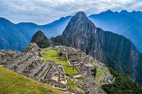 Berg Huayna Picchu Fotos Bilder Und Stockfotos Istock