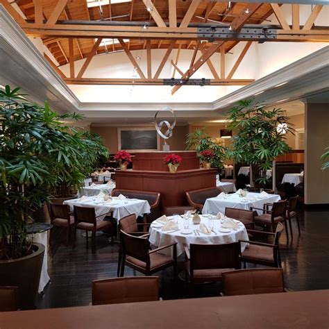 Executive dining room at wells fargo executive dining room at wells fargo 301 s. Executive Dining Room: Paramount Studios - 2 tips from 128 ...