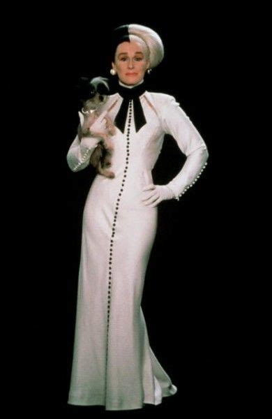 Glenn Close Theatre Costumes Movie Costumes Cool Costumes Costume Ideas Glenn Close Cruella