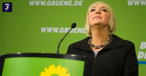 nach grünen urwahl claudia roth will vorsitzende bleiben inland faz