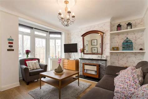3 habitaciones / 2 baño / plazas 6. Alquiler apartamento en Londres, Inglaterra con acceso a internet y balcón/terraza - Niumba