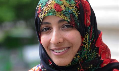 Ketuk unduh di samping paket stiker yang ingin anda unduh. Disebut Pendukung Ekstrimis Islam, Wanita Ini Bisa ...