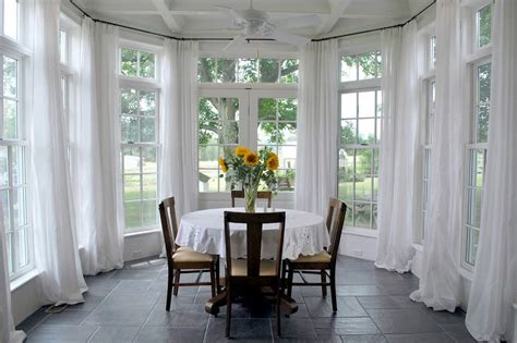 Tips And Tricks For Redecorating Your Sunroom