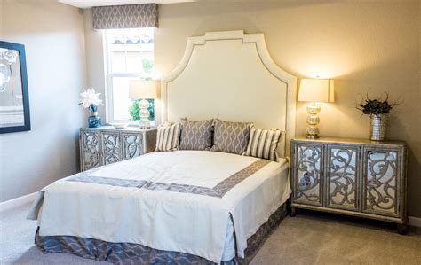Choose an apartment layout that will work well for you and your partner. Getting the perfect setup for your bedroom