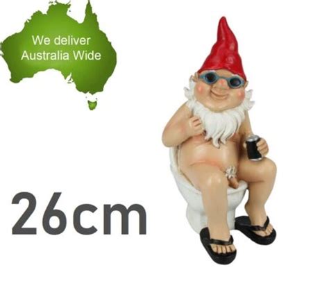 26cm RUDE GNOME SIT ON TOILET Garden Naughty Naked Body Ornament Statue