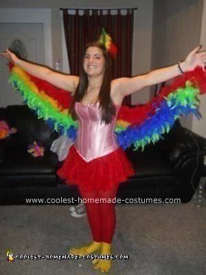 For this easy parrot costume, i took some inspiration from the adorable flamingo costume ashley made last year. Cute DIY Parrot Costume