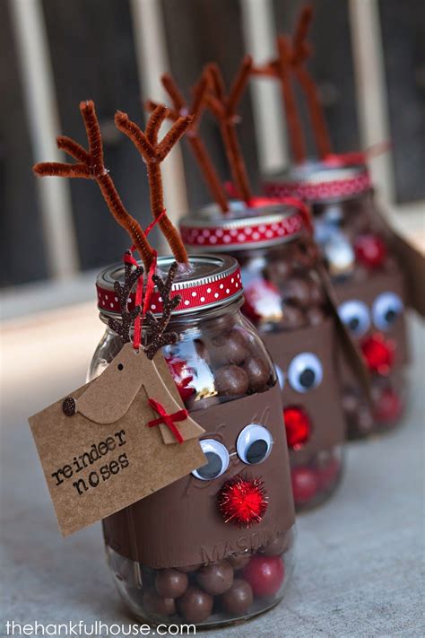 The Hankful House Reindeer Noses Mason T Jars Mason Jar Christmas